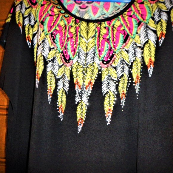 Stunning ~~~ NEELAM ~~~ Beads on Front Feather Design - Picture 2 of 4